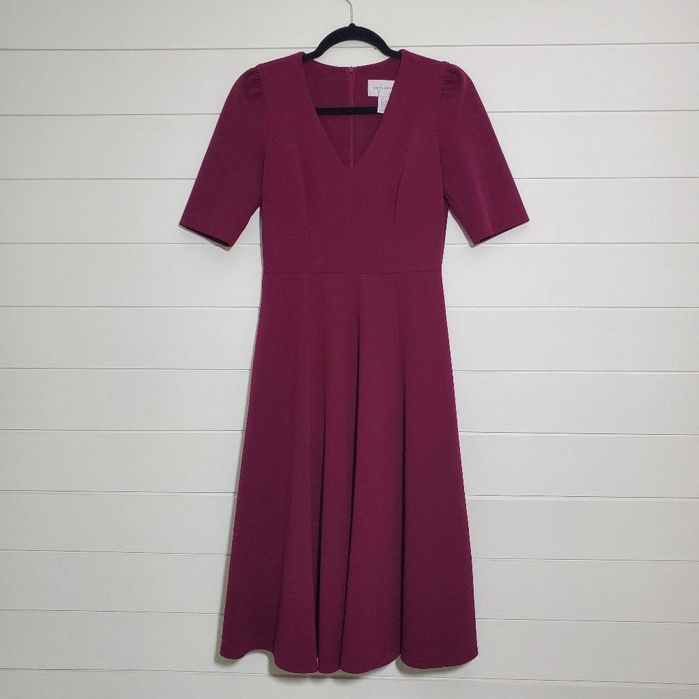 Donna Morgan V-Neck Fit & Flare Burgundy‎ Dress. Size: 0